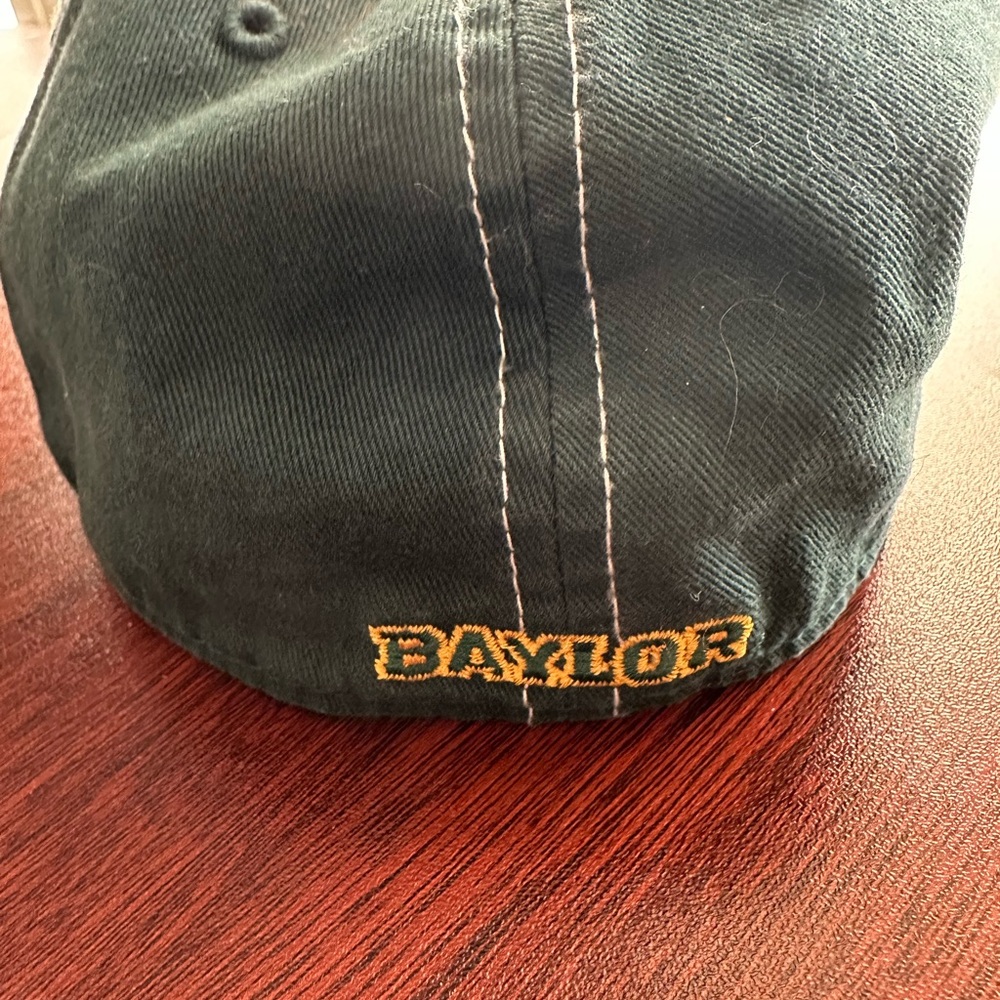 Baylor University BU Embroidered Green Bears Fitted Baseball Cap S - Picture 4 of 4
